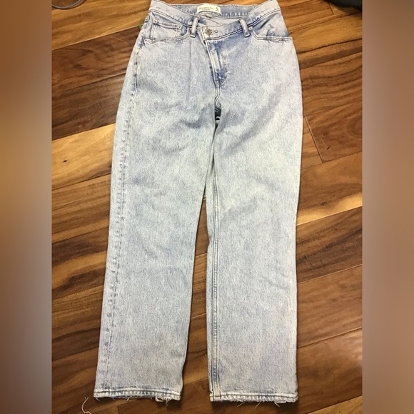 AF Curve Love High Rise 90s Straight Jean Light Criss-Cross Button waist Size 27 - Picture 15 of 15